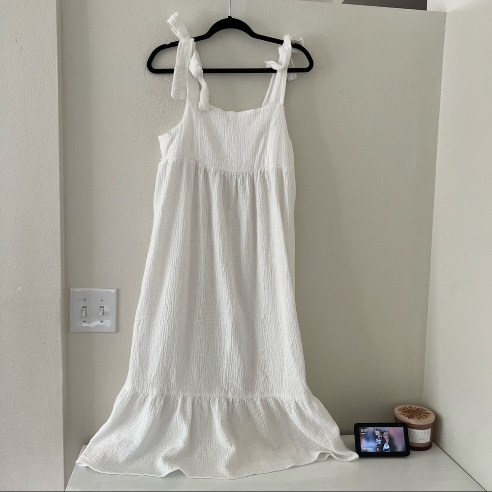 White Tie Strap Ruffle Hem Textured Midi Dress